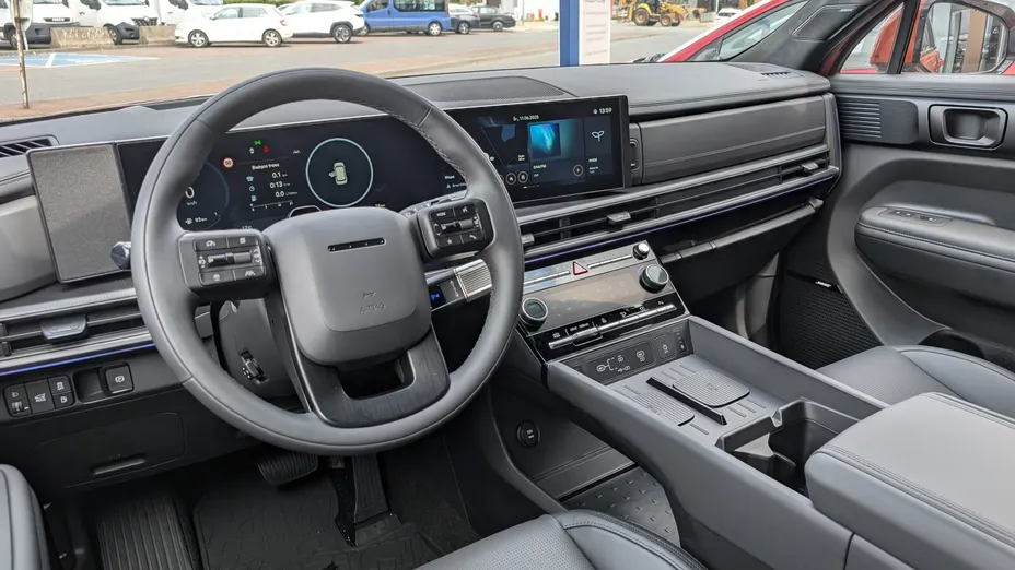 HYUNDAI Santa Fe Santa Fe 1.6 T-GDI HEV Calligraphy 4WD aut 6os. Nowy