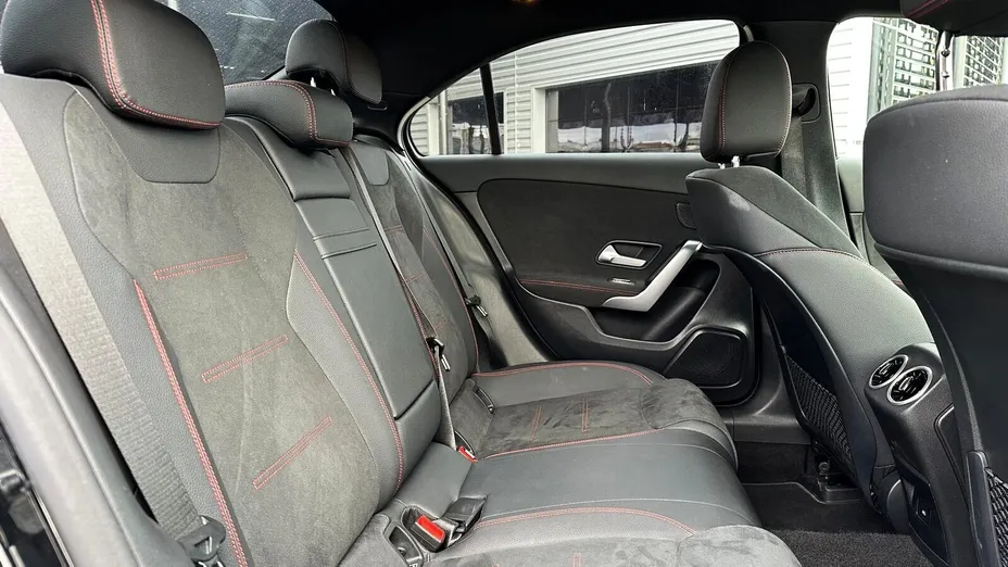 MERCEDES-BENZ A Klasa A 200 7G-DCT