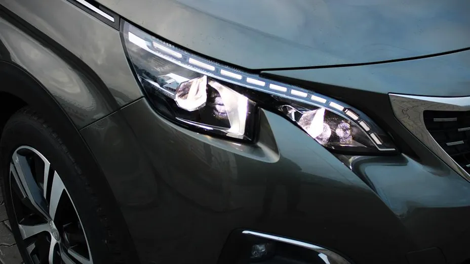 PEUGEOT 3008 3008 1.5 BlueHDi GT S&S EAT8