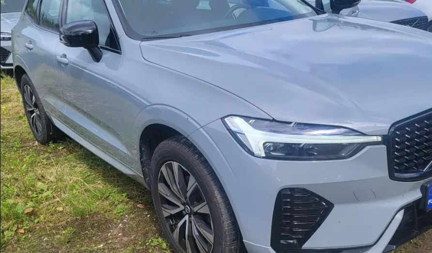 VOLVO XC60 XC60 B5 B AWD Plus Dark aut
