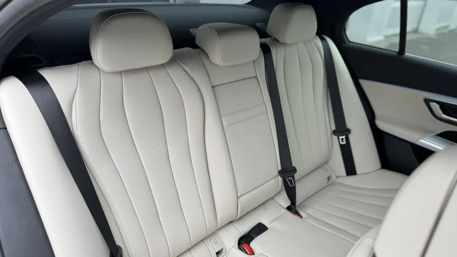MERCEDES-BENZ E Klasa E 220 d mHEV 4-Matic AMG 9G-Tronic Nowy