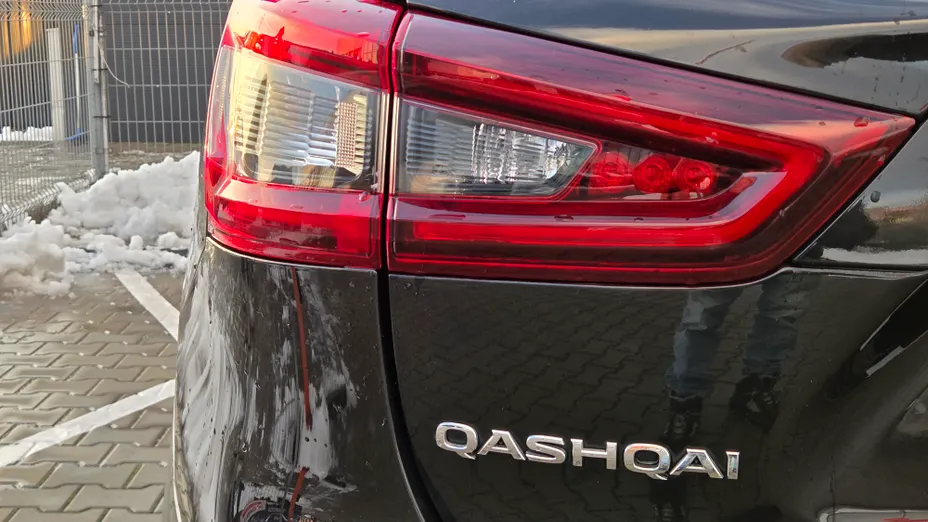 NISSAN Qashqai Qashqai 1.3 DIG-T N-Connecta