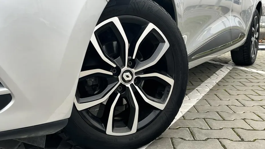 RENAULT Clio Clio 0.9 Energy TCe Zen