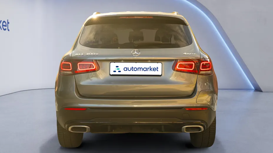 MERCEDES-BENZ GLC GLC 300 e 4-Matic AMG Line