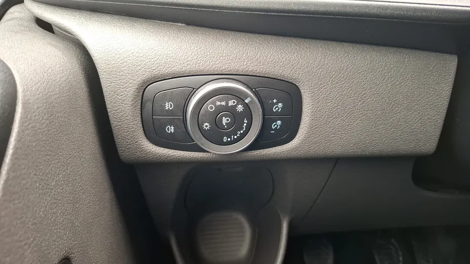FORD Transit Custom Transit Custom 320 L2H1 Trend