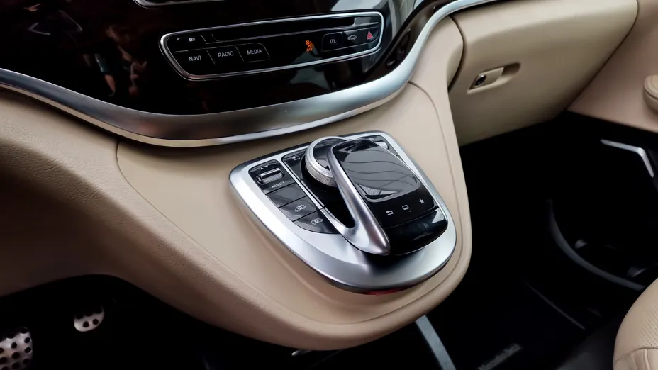 MERCEDES-BENZ V Klasa V 250 (BlueTEC) d 7G-Tronic (długi)