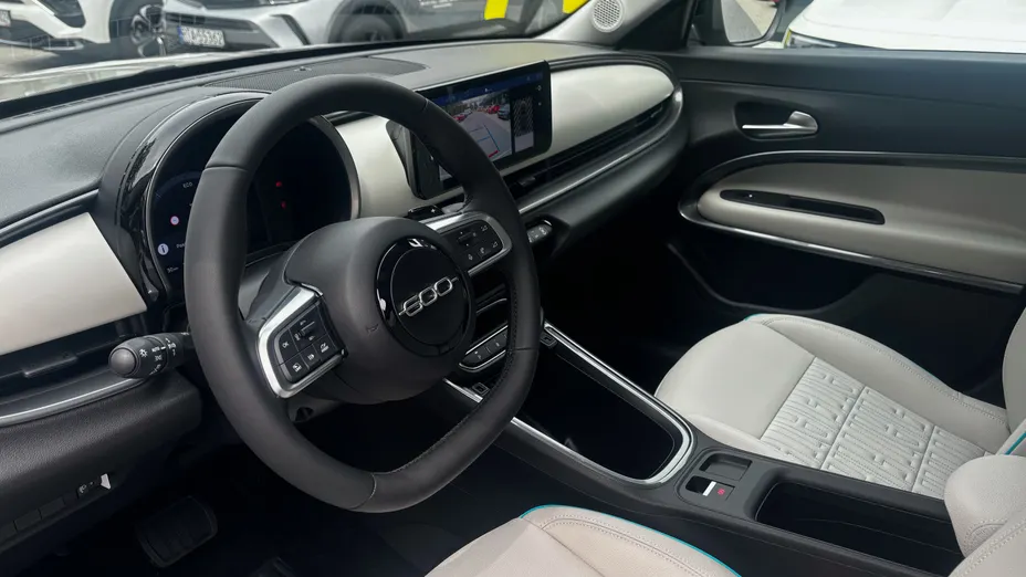 FIAT 600 600 1.2 Turbo Hybrid La Prima eDCT Nowy