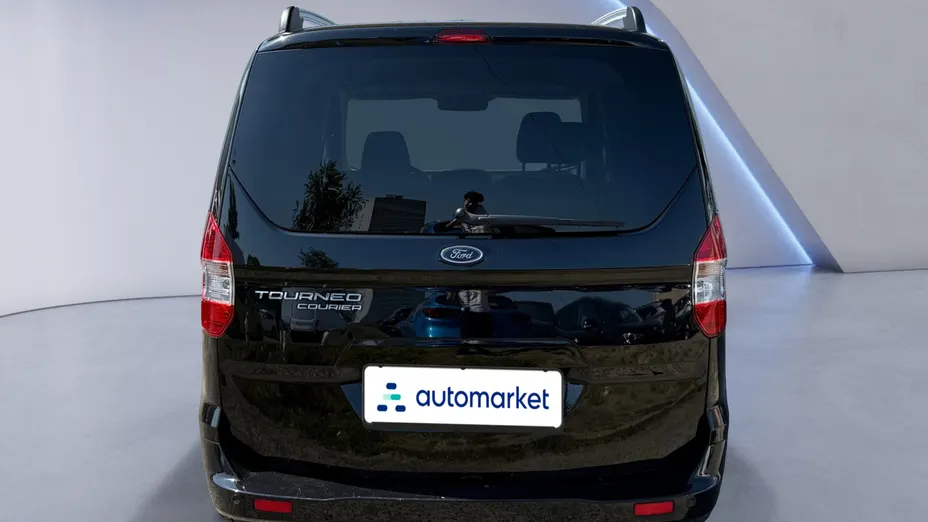 FORD Tourneo Courier Tourneo Courier 1.5 TDCi Titanium