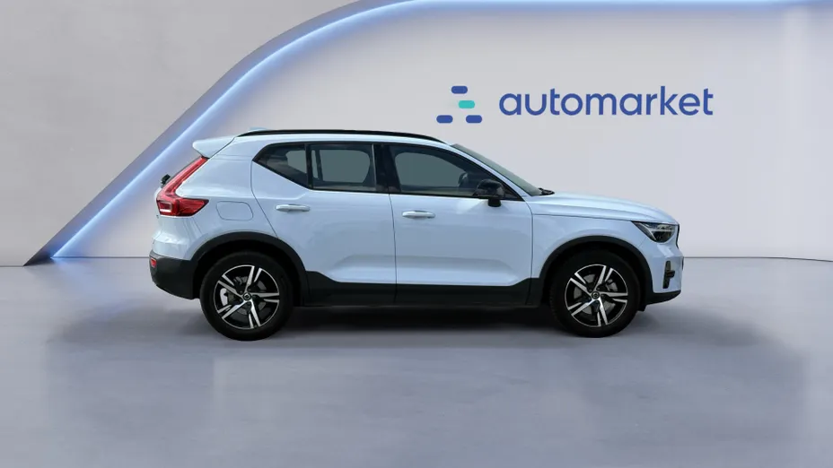 VOLVO XC40 XC40 B3 Plus Dark aut