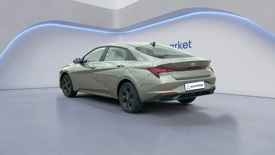 HYUNDAI Elantra Elantra 1.6 Smart CVT