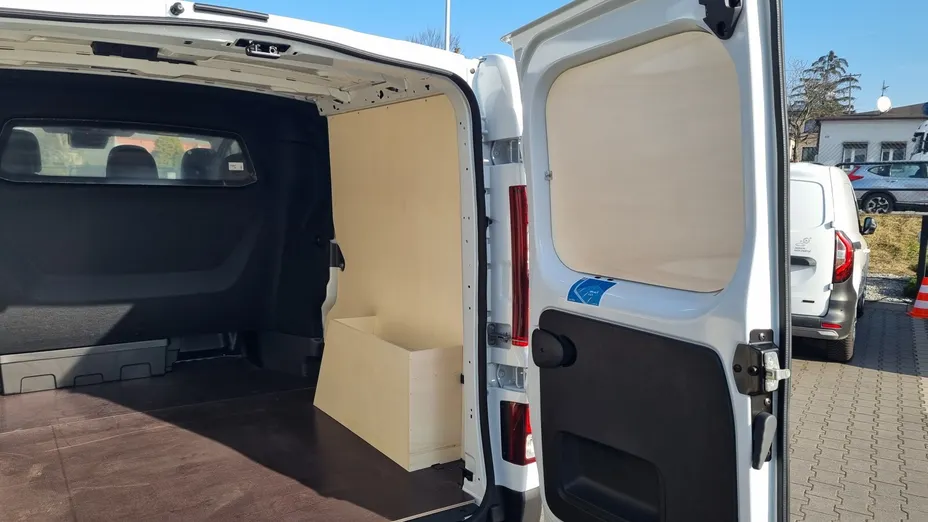 RENAULT Trafic Trafic 2.0 dCi L2H1 HD Extra (bryg.) Nowy