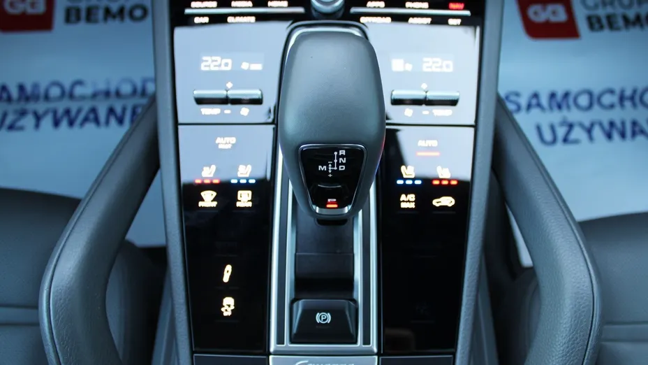 PORSCHE Cayenne Cayenne Platinum Edition