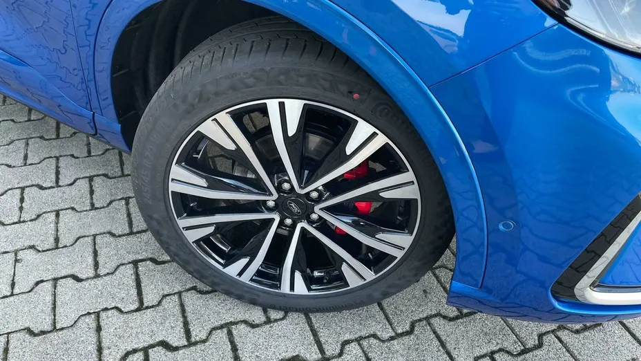 FORD Kuga Kuga 2.5 FHEV AWD ST-Line X eCVT Nowy