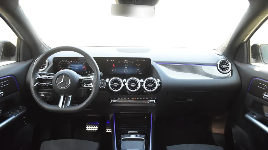 MERCEDES-BENZ GLA GLA 200 d AMG Line 8G-DCT