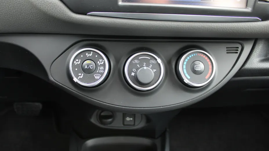 TOYOTA Yaris Yaris 1.5 Premium CVT
