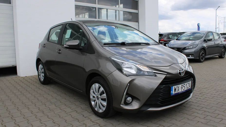 TOYOTA Yaris Yaris 1.5 Premium CVT