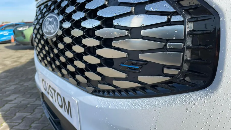 FORD Transit Custom Transit Custom Kombi EV 340 L2H1 Trend M1 Nowy