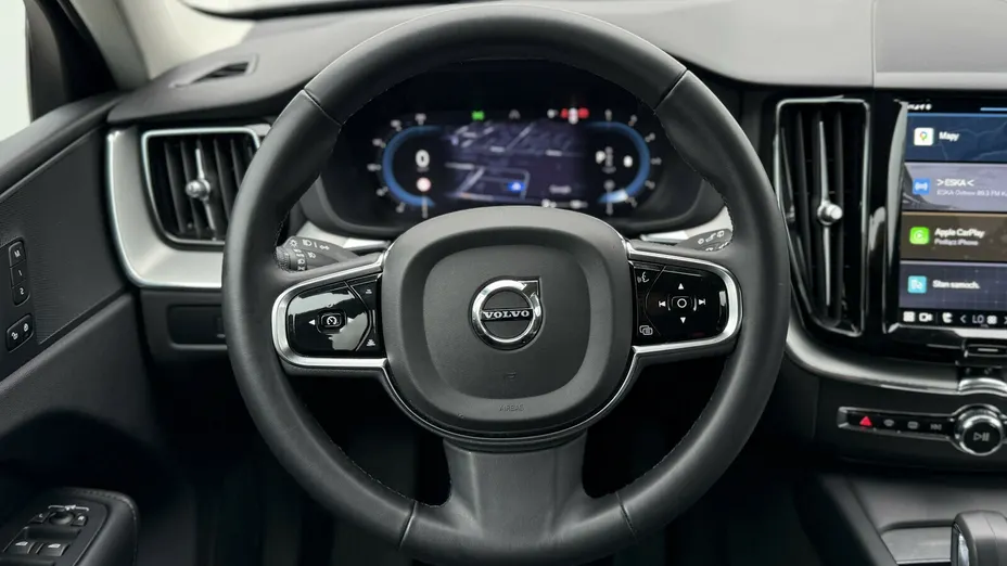 VOLVO XC60 XC60 B5 B AWD Plus Dark aut