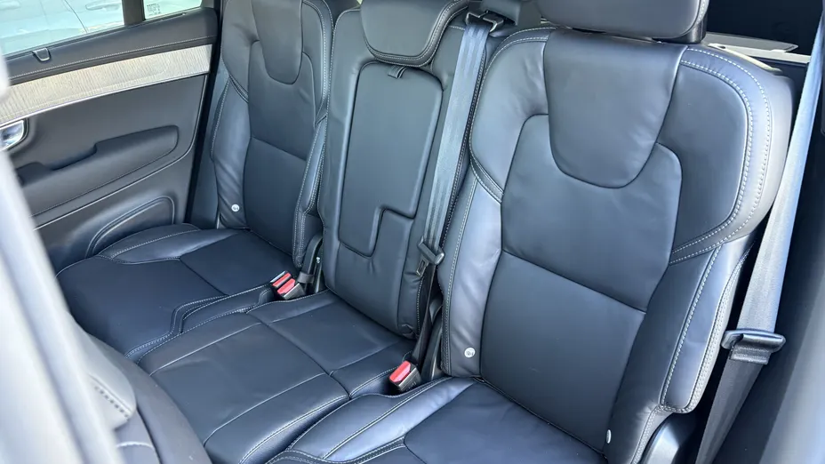 VOLVO XC90 XC90 T8 AWD Plug-In Hybrid Ultra Dark 7os aut