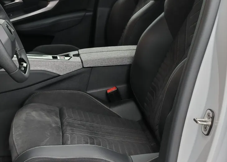 PEUGEOT 3008 3008 1.2 PureTech mHEV GT e-DCS6