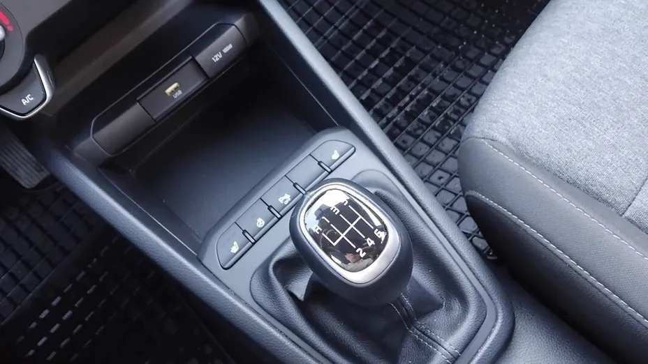 KIA Stonic Stonic 1.2 M