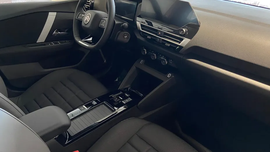 CITROEN C4 X C4 X 1.2 PureTech Plus S&S EAT8 Nowy