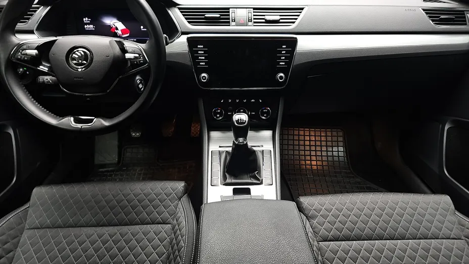 SKODA Superb Superb 2.0 TDI SCR Ambition