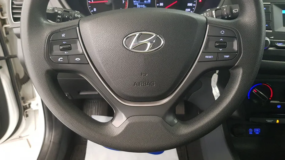 HYUNDAI i20 i20 1.2 Classic Plus