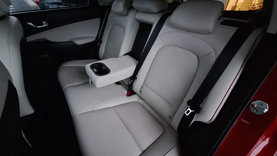 HYUNDAI Kona Kona 1.6 T-GDI Premium 4WD DCT