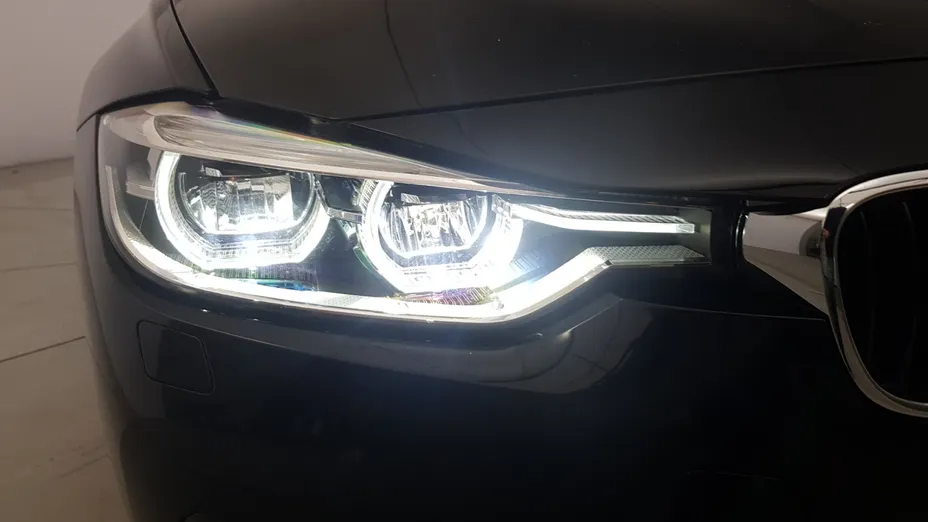 BMW Seria 3 318d Advantage aut