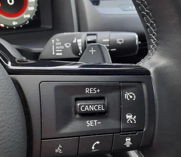 NISSAN Qashqai Qashqai 1.3 DIG-T mHEV N-Connecta Xtronic