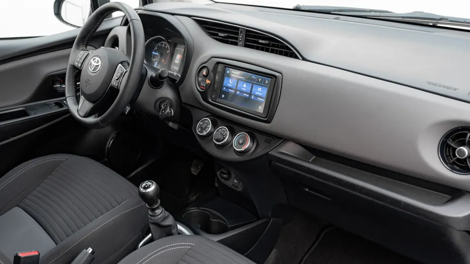 TOYOTA Yaris Yaris 1.5 Premium