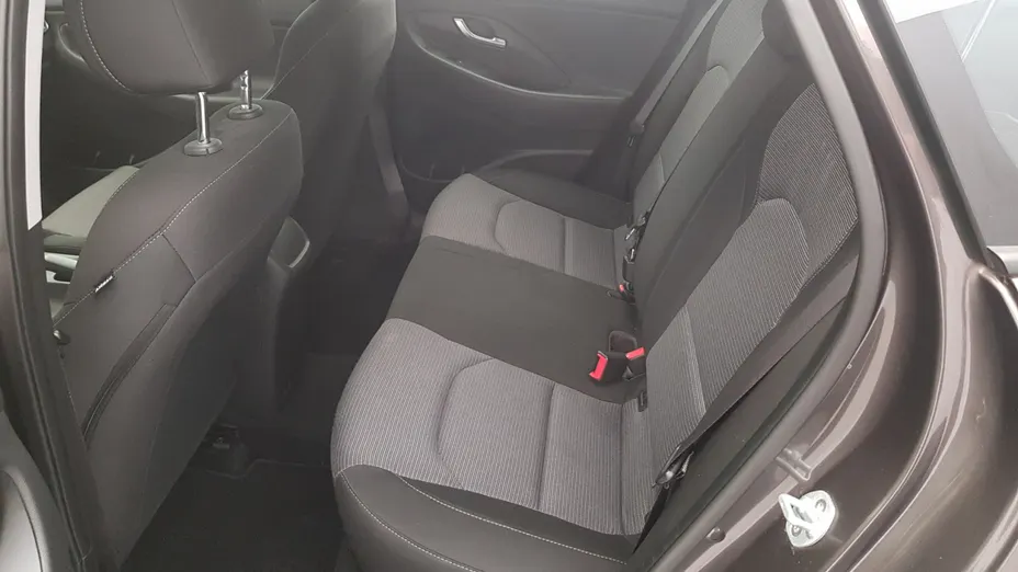 HYUNDAI i30 i30 1.4 Classic +