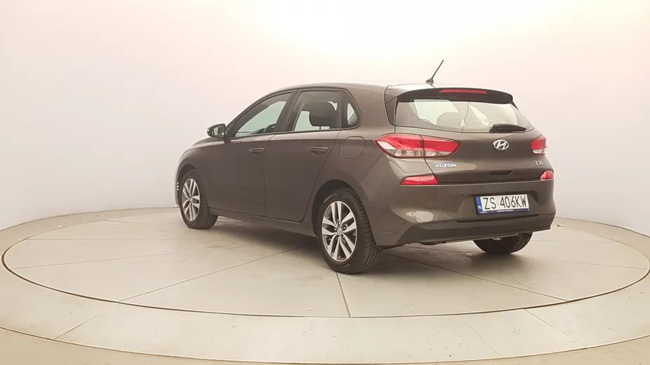 HYUNDAI i30 i30 1.4 Classic +