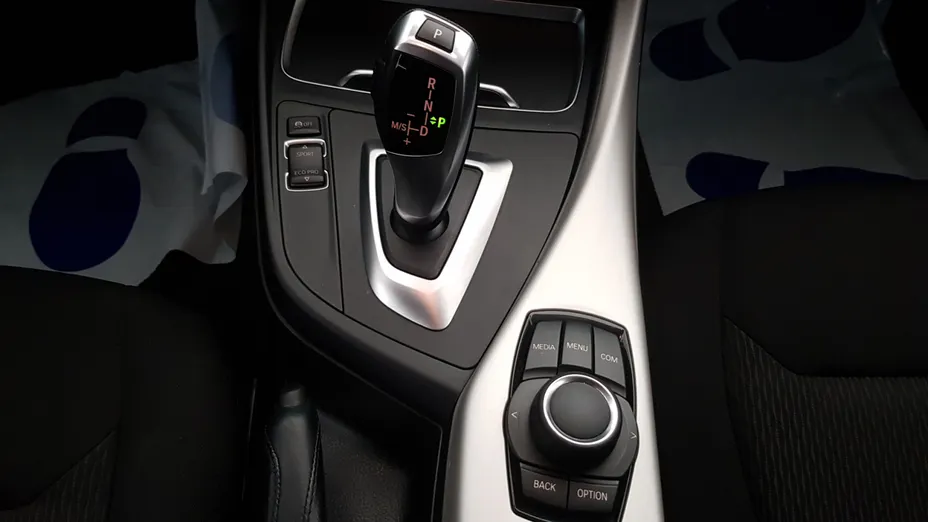 BMW Seria 1 116d Advantage aut