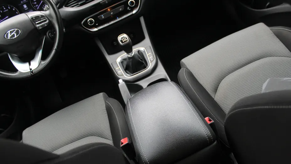 HYUNDAI i30 i30 1.4 Classic +
