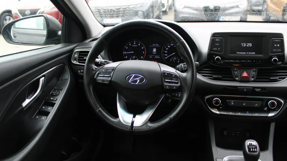 HYUNDAI i30 i30 1.4 Classic +