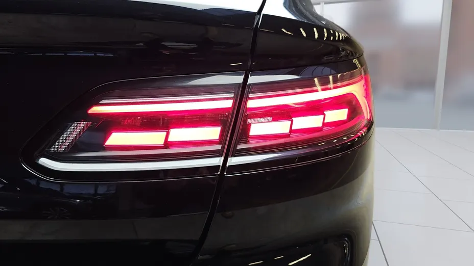 VOLKSWAGEN Arteon Arteon 2.0 TDI R-Line DSG