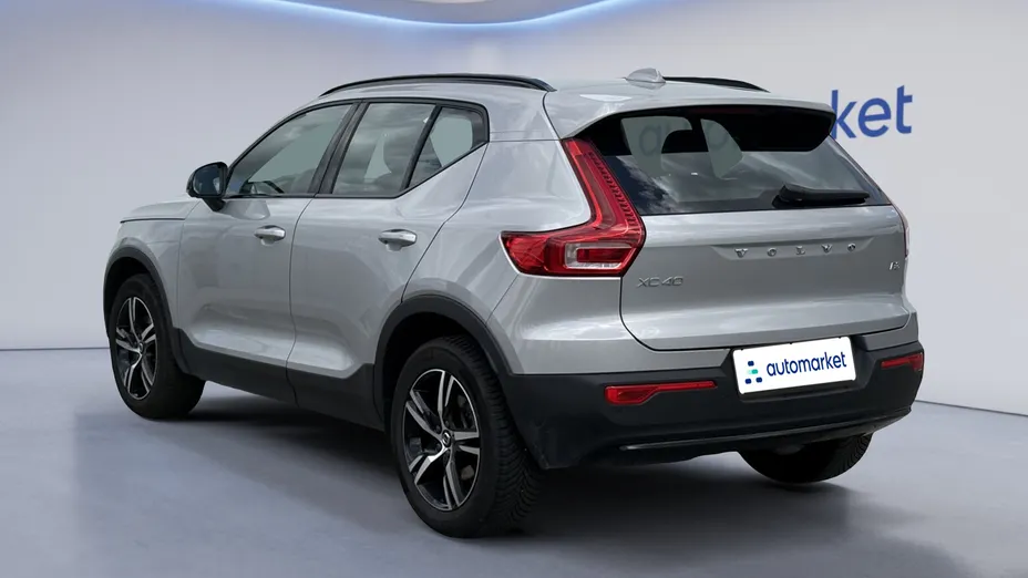 VOLVO XC40 XC40 B3 Plus Dark aut