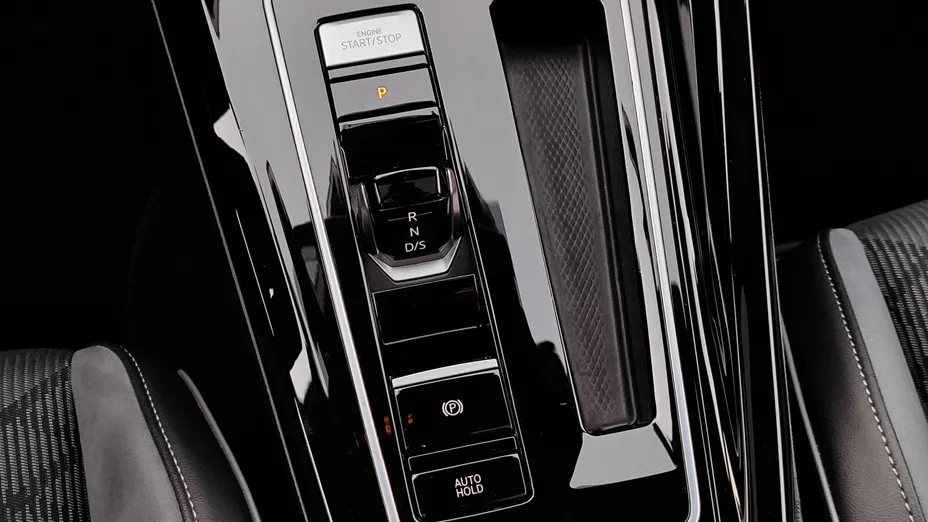 VOLKSWAGEN Golf Golf VIII 2.0 TDI R-Line DSG