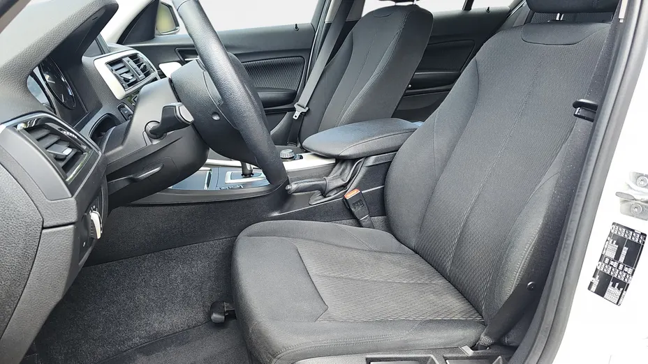 BMW Seria 1 118i GPF aut
