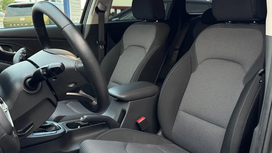 HYUNDAI i30 i30 1.0 T-GDI Modern DCT