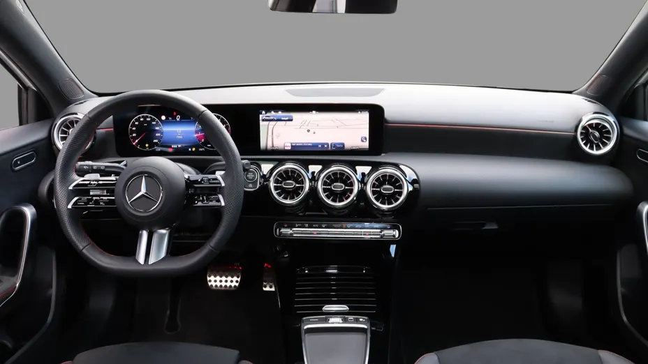 MERCEDES-BENZ A Klasa A 200 AMG Line 7G-DCT