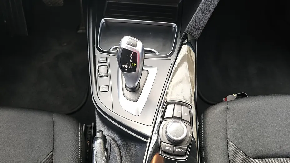 BMW Seria 3 316d Advantage aut