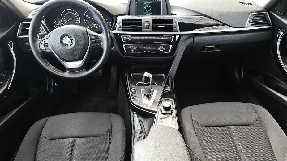 BMW Seria 3 316d Advantage aut