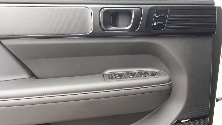 HYUNDAI Santa Fe Santa Fe 1.6 T-GDI HEV Calligraphy 4WD aut 6os. Nowy