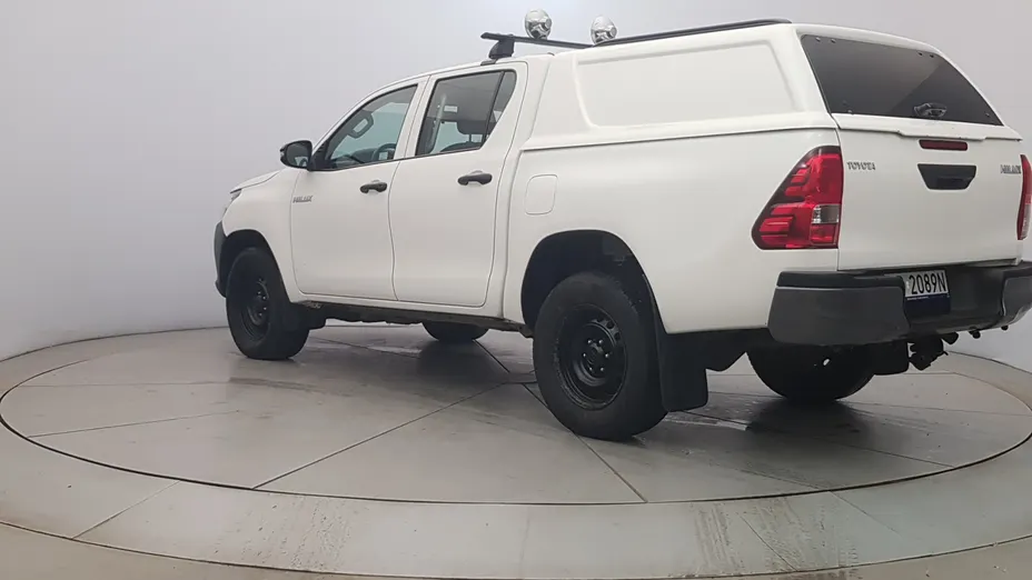 TOYOTA HiLux Hilux 2.4 D-4D Double Cab DLX 4x4