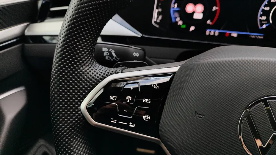 VOLKSWAGEN Arteon Arteon 2.0 TDI 4Motion R-Line DSG