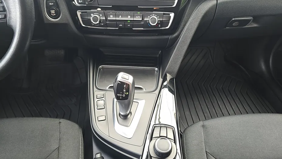 BMW Seria 3 316d Advantage aut