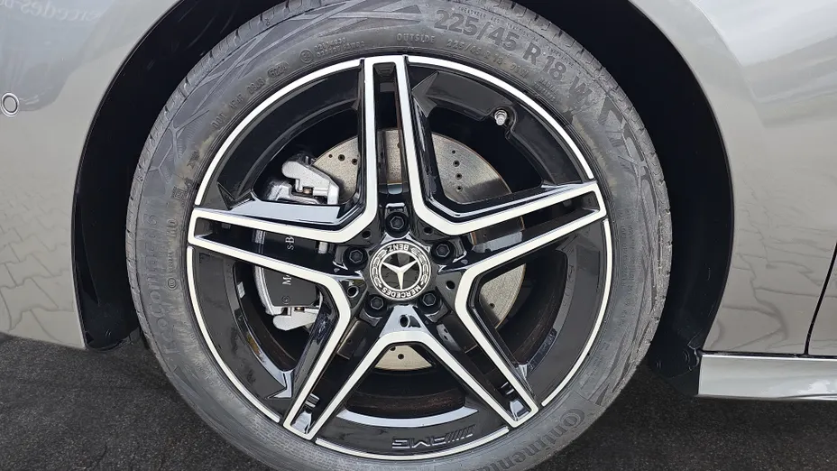 MERCEDES-BENZ CLA CLA 200 mHEV AMG Line 7G-DCT Nowy